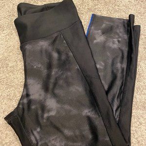 Under Armour Cropped Leggings
